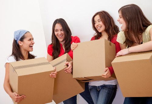 Efficient man with van service supporting a move in the Islington area